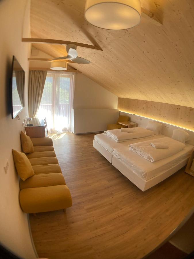 Seehotel Am Hallstaettersee Modern Rooms オーバートラウン 部屋 写真