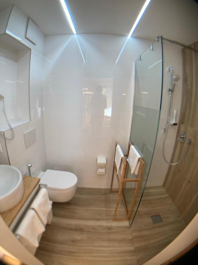 Seehotel Am Hallstaettersee Modern Rooms オーバートラウン エクステリア 写真